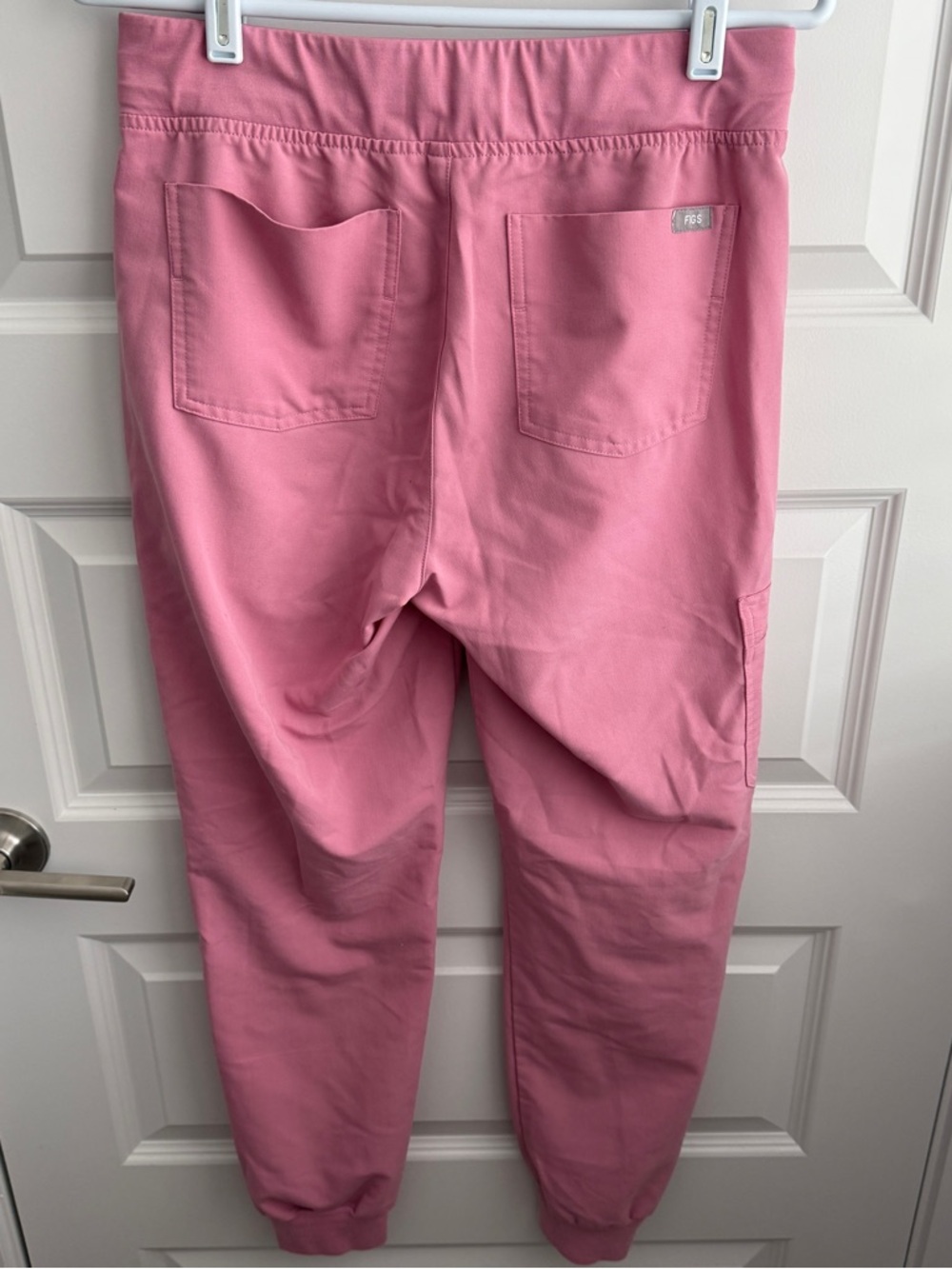 FIGS Zamora Jogger Scrub Pants Pink Size Small | Stretch Medical Uniform Bottoms - Picture 2 of 4